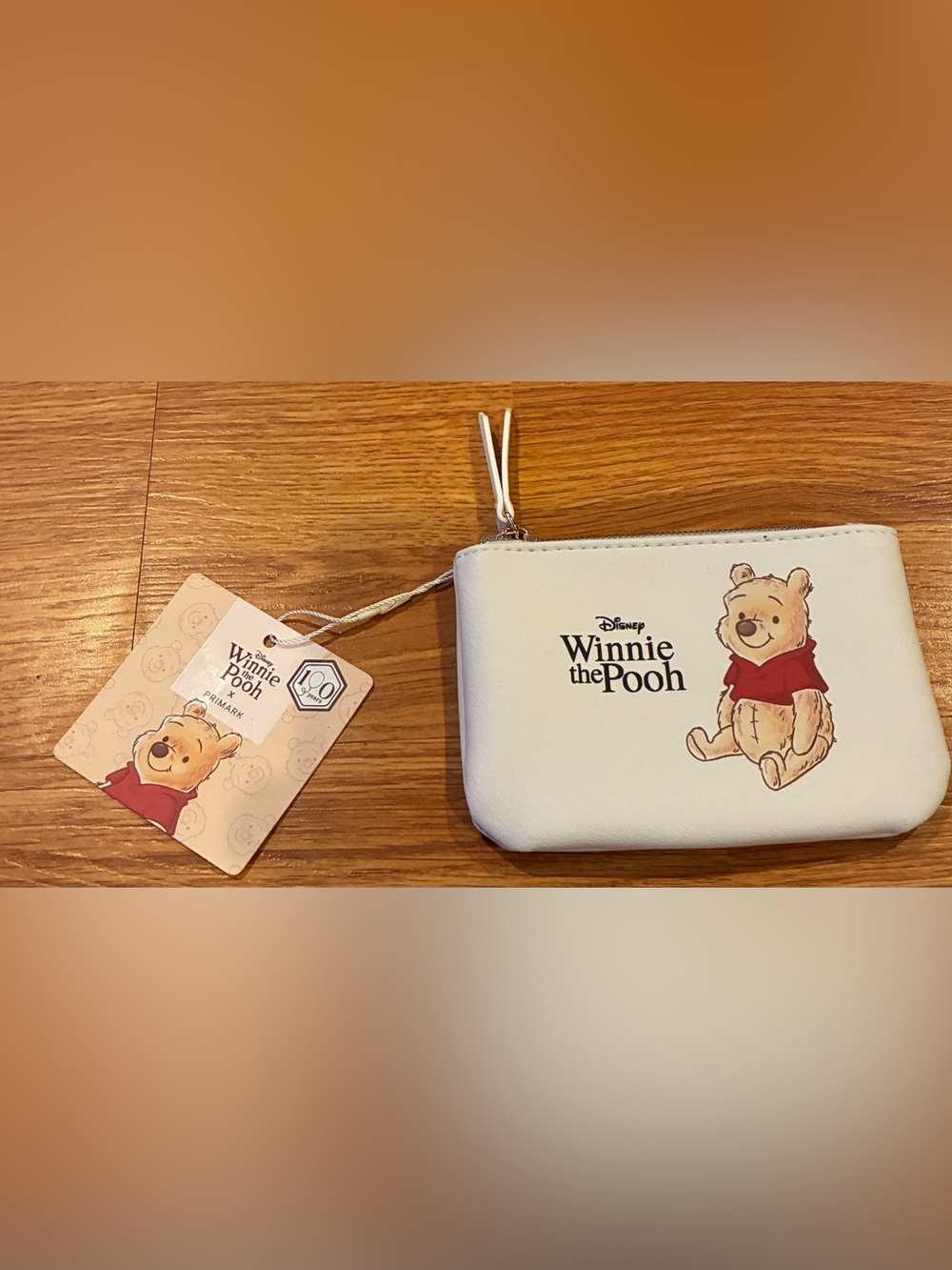 Disney Winnie the Pooh White Zip Pouch Wallet